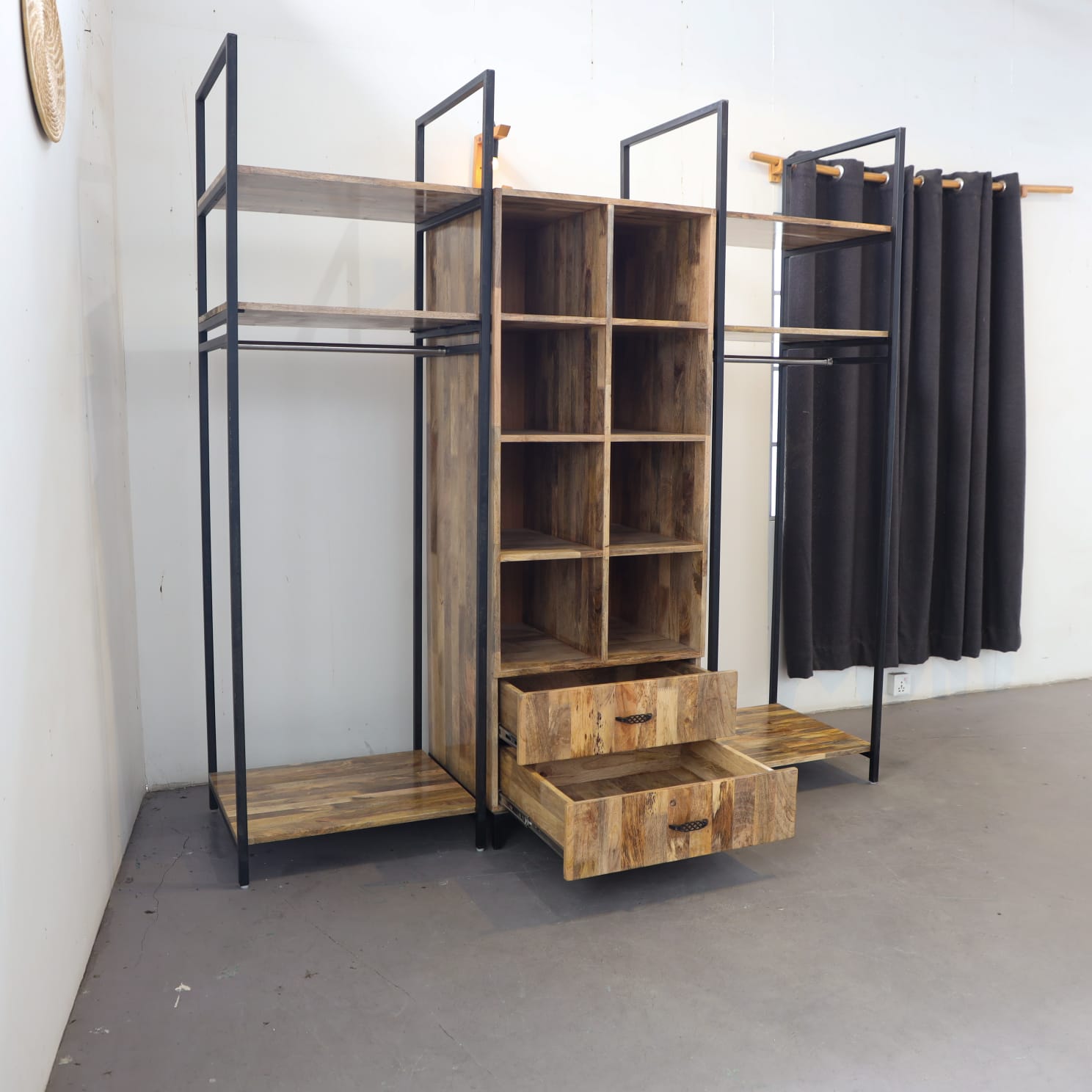 Paul Wardrobe